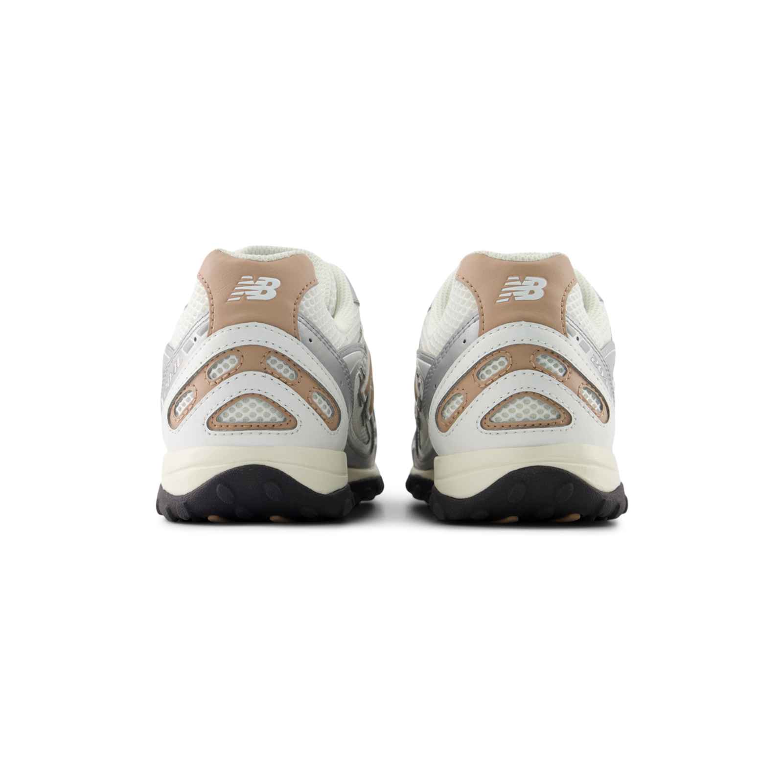 New Balance 204L Silver Metallic – vaizdas iš galo