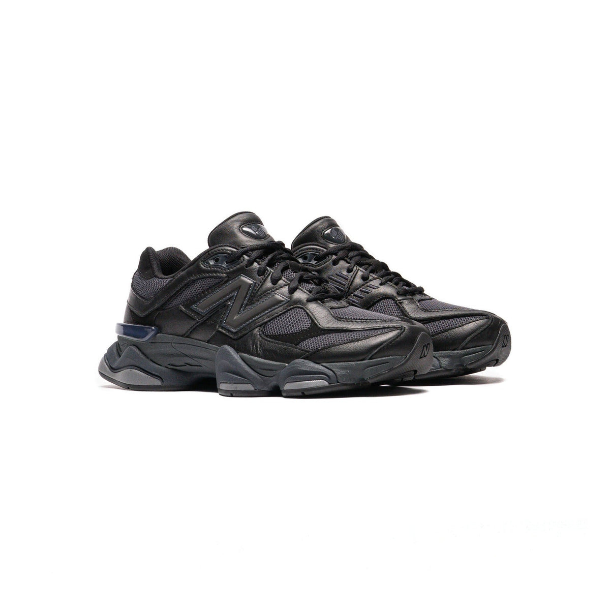 9060 Black/Phantom batai - ADV Store