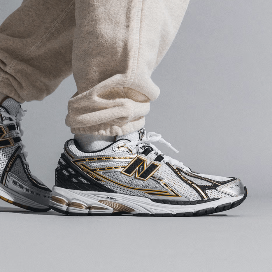 New Balance 1906R Metallic Silver - @dv
