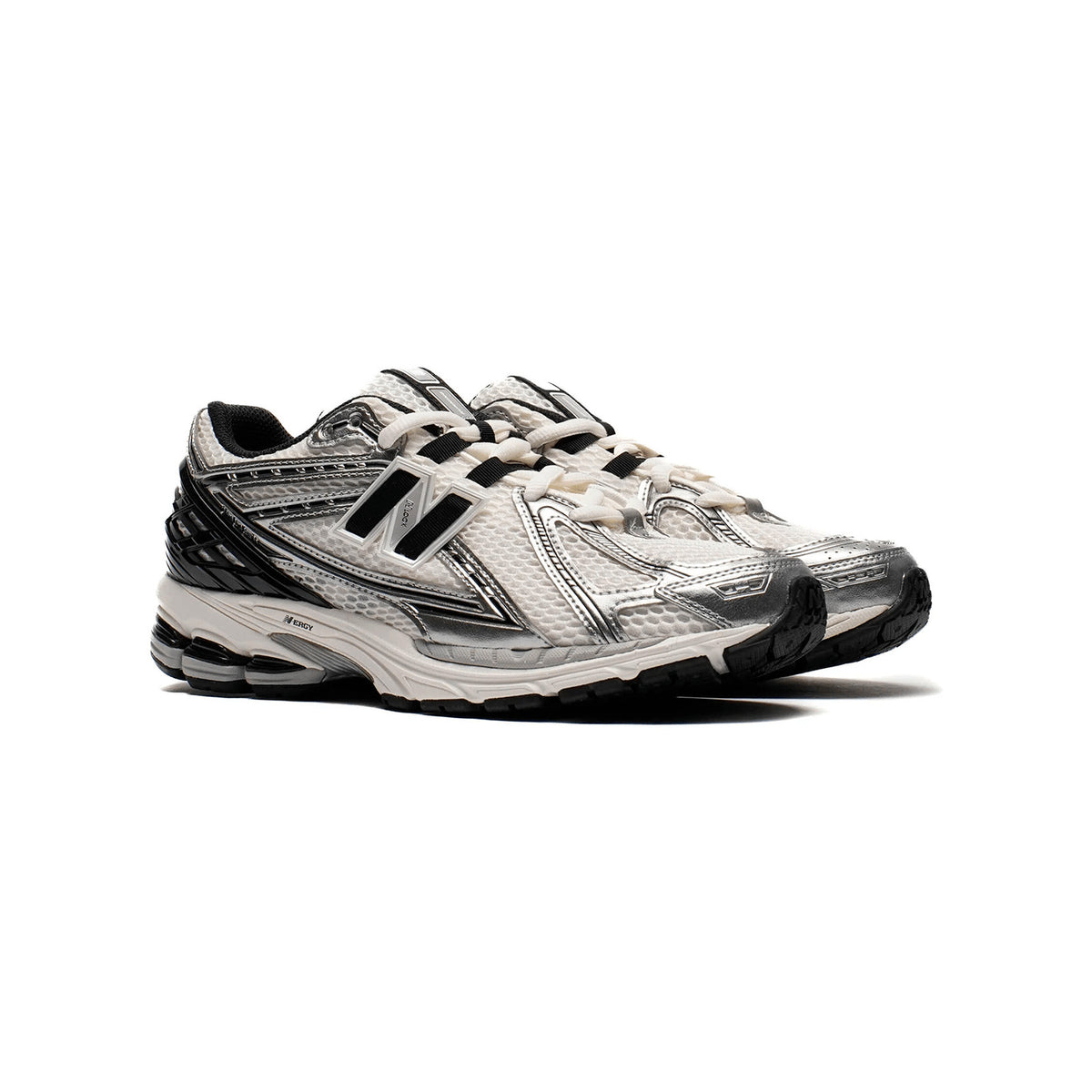 New Balance 1906R Silver/Black/White batai – vaizdas iš trijų ketvirčių
