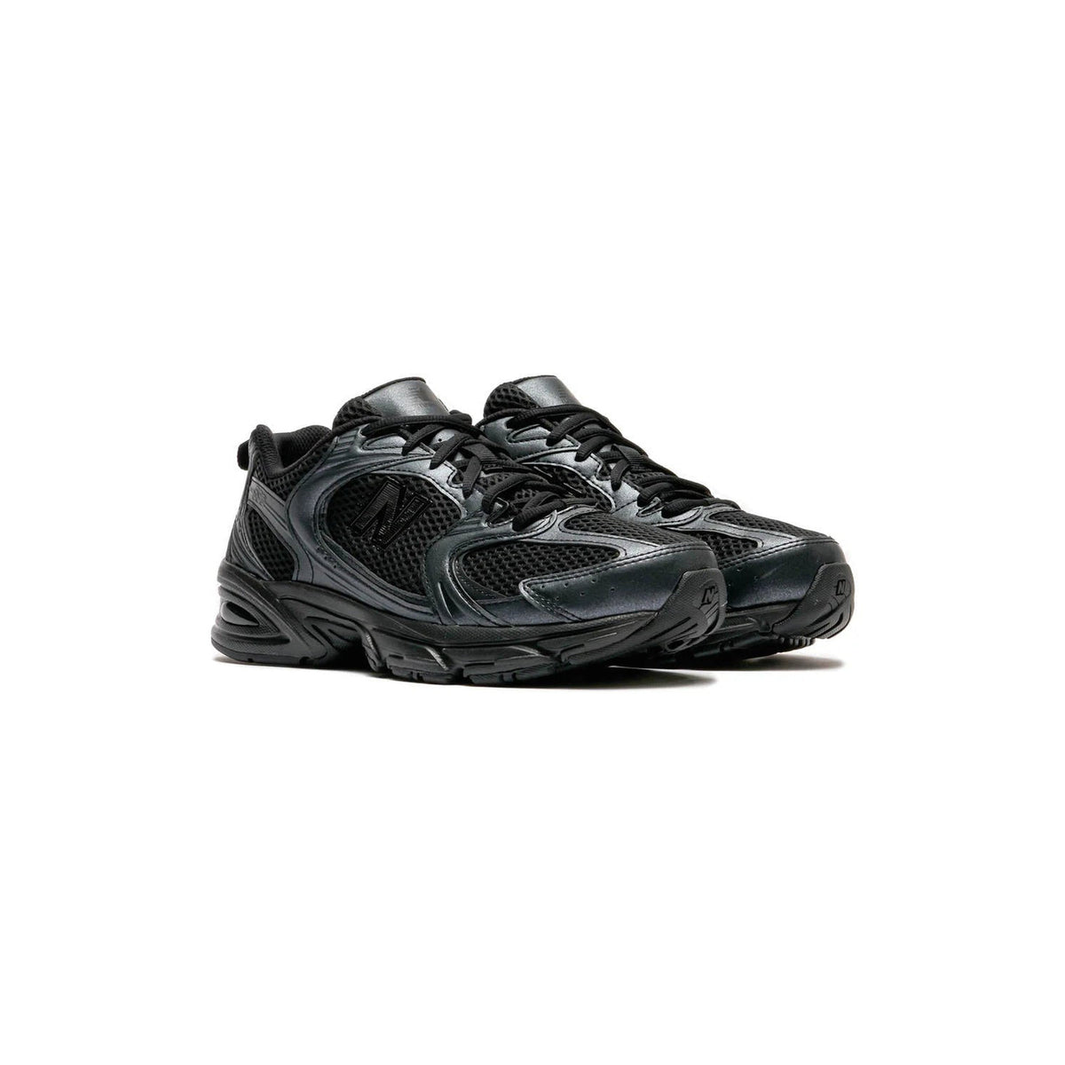 New Balance 530 Black/Dark Grey batai – vaizdas iš trijų ketvirčių