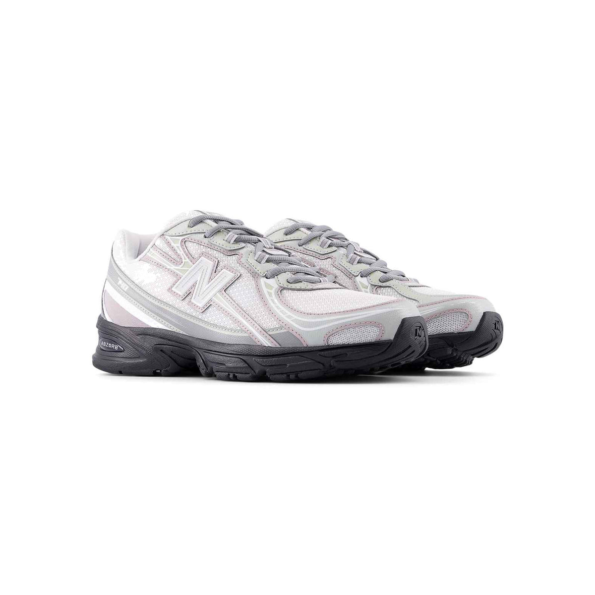 New Balance 740 Silver Metallic/Raincloud batai – vaizdas iš trijų ketvirčių
