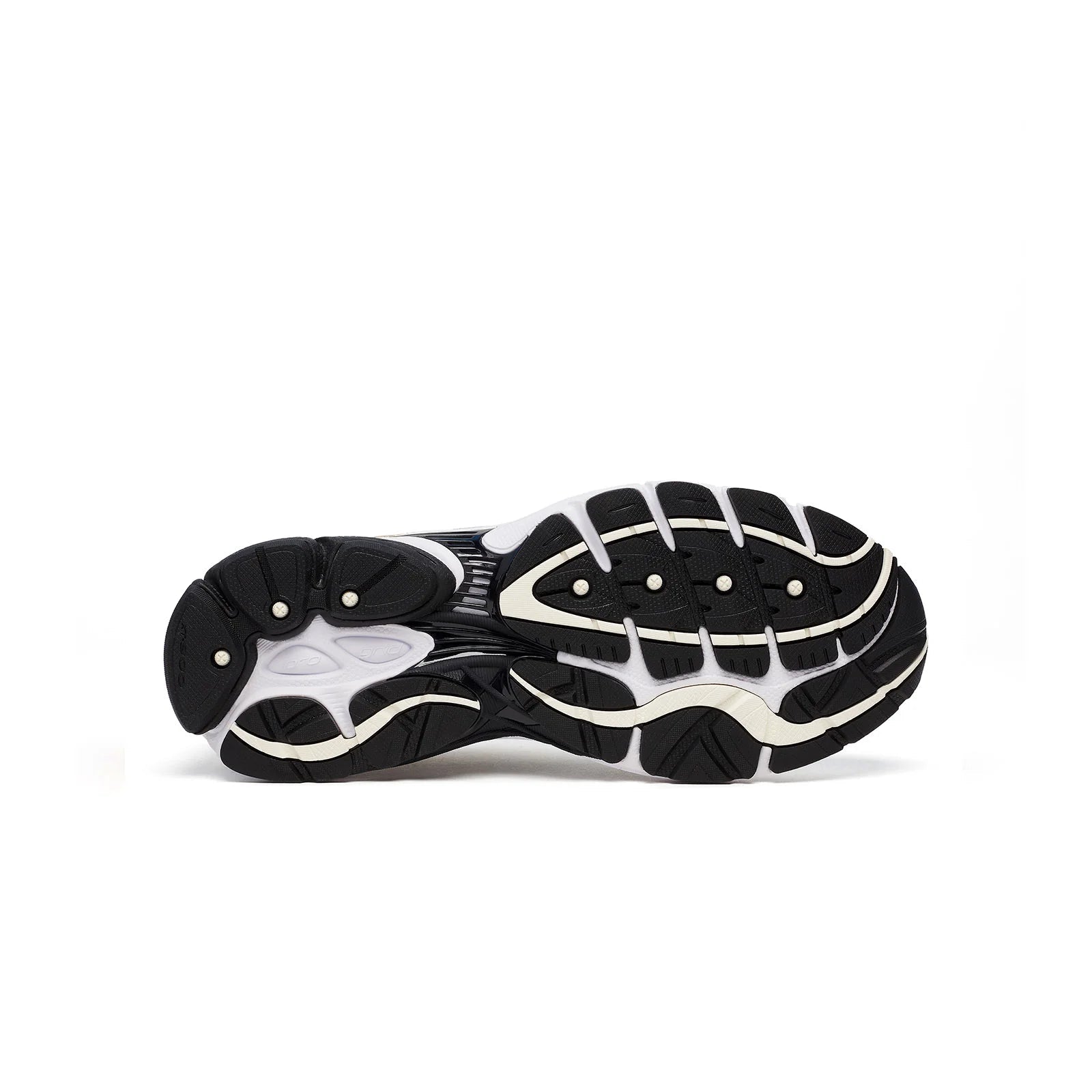 Saucony Progrid Omni 9 Silver/Gold - @dv