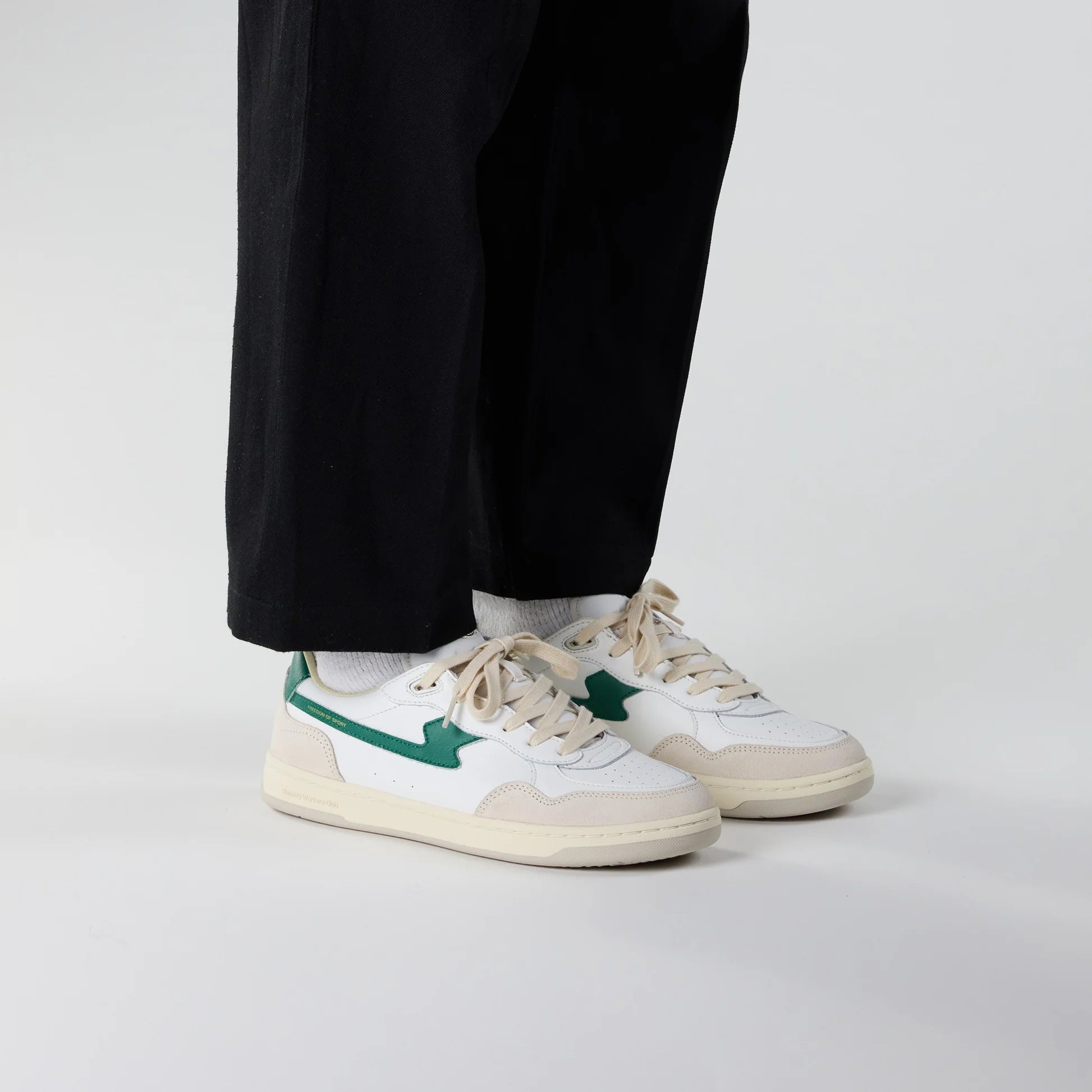 Stepney Workers Club 01 S - Strike Spring Green - @dv