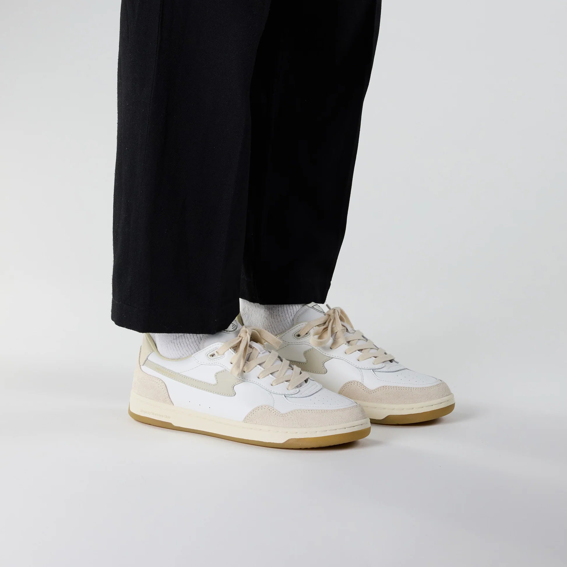 Stepney Workers Club 01 S - Strike Spring White - @dv