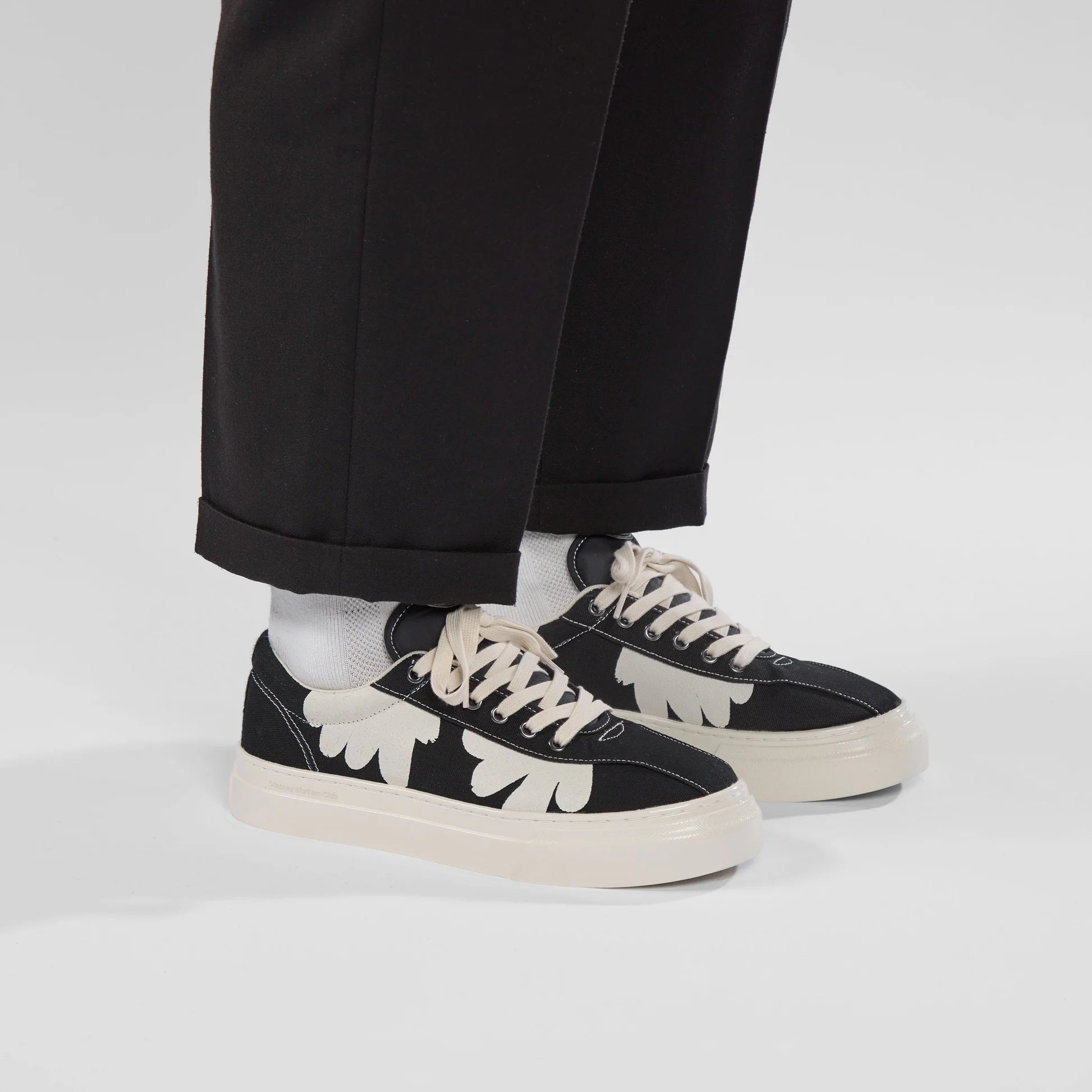 Stepney Workers Club Dellow Cup Shroomhands Canvas - @dv