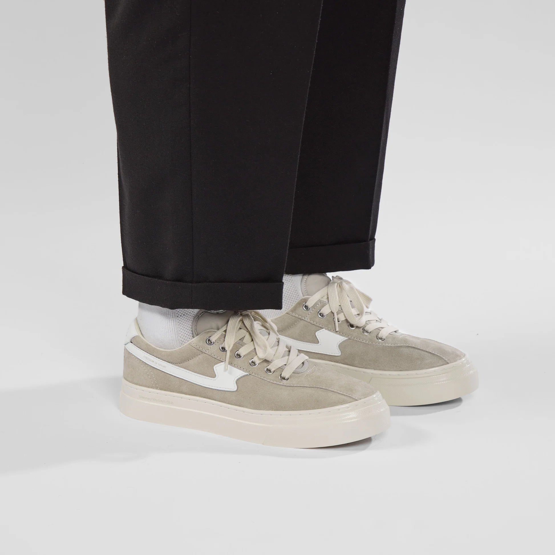 Stepney Workers Club Dellow S - Strike Cup Suede Grey White - @dv