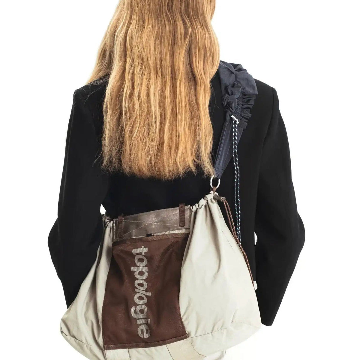 Topologie Bag Summit Tote Wide Medium Cocoa Tech Sateen - ADV Store
