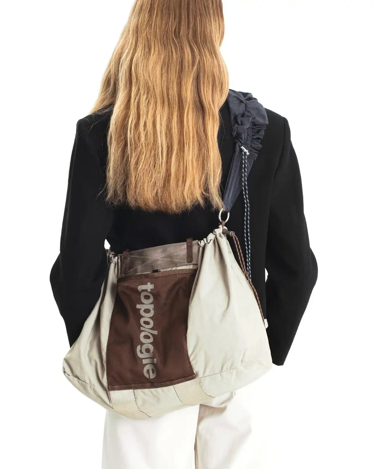 Topologie Bag Summit Tote Wide Medium Cocoa Tech Sateen - ADV Store