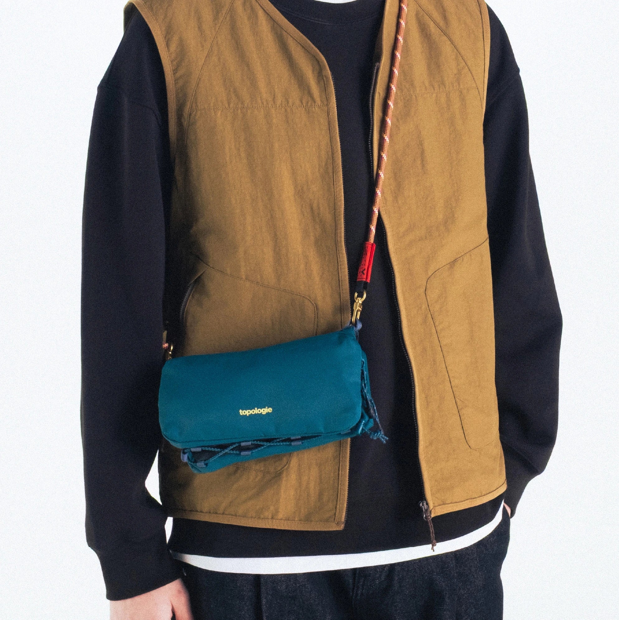 Topologie Bottle Sacoche Medium Deep Teal Bomber - ADV Store