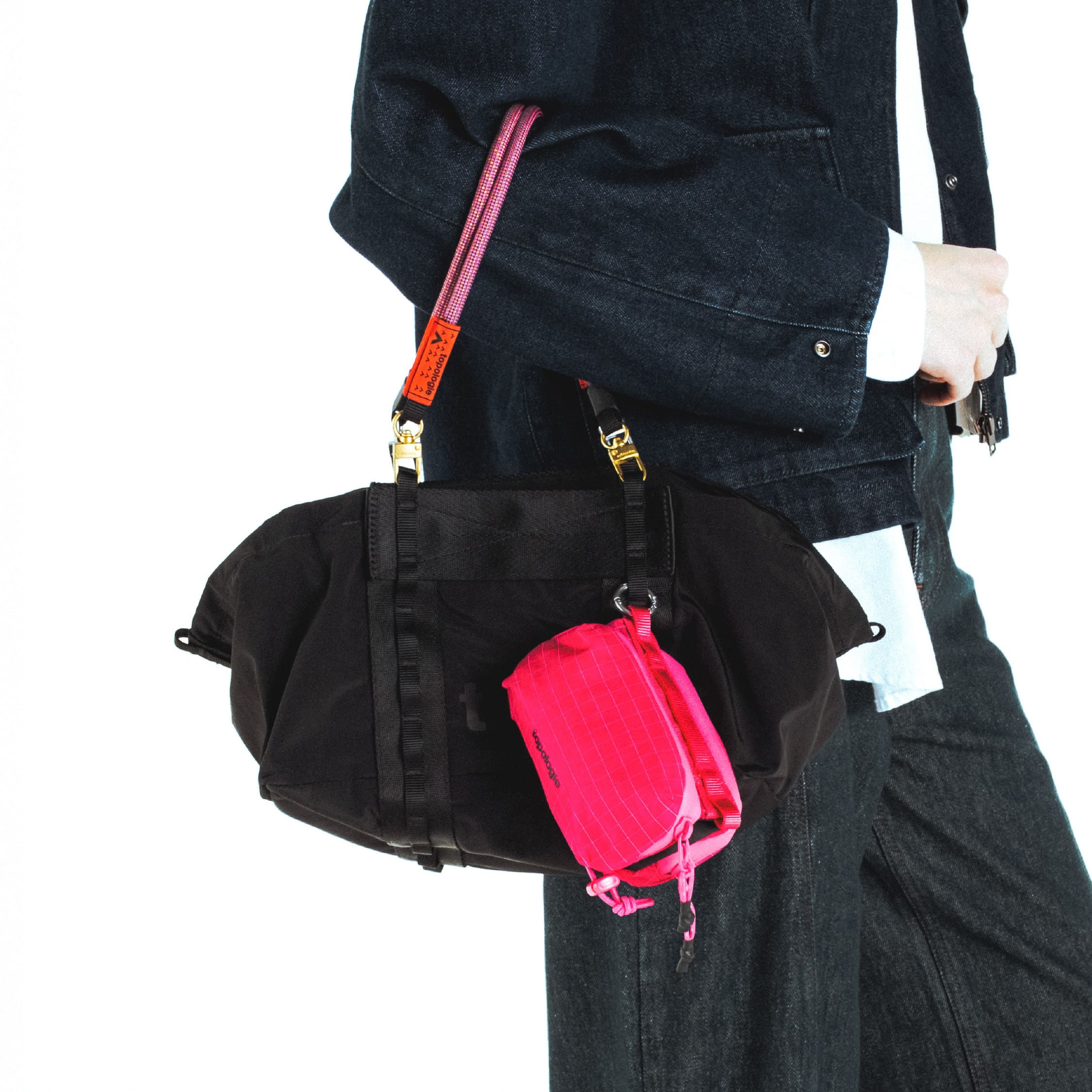 Topologie Mini Bottle Sacoche – Compact Bottle Crossbody Bag | ADV