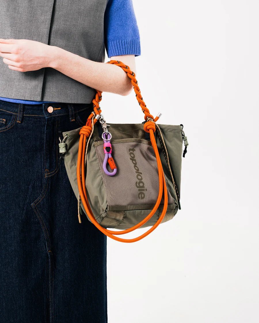 Topologie Summit Tote Small Black Tech Sateen - ADV Store