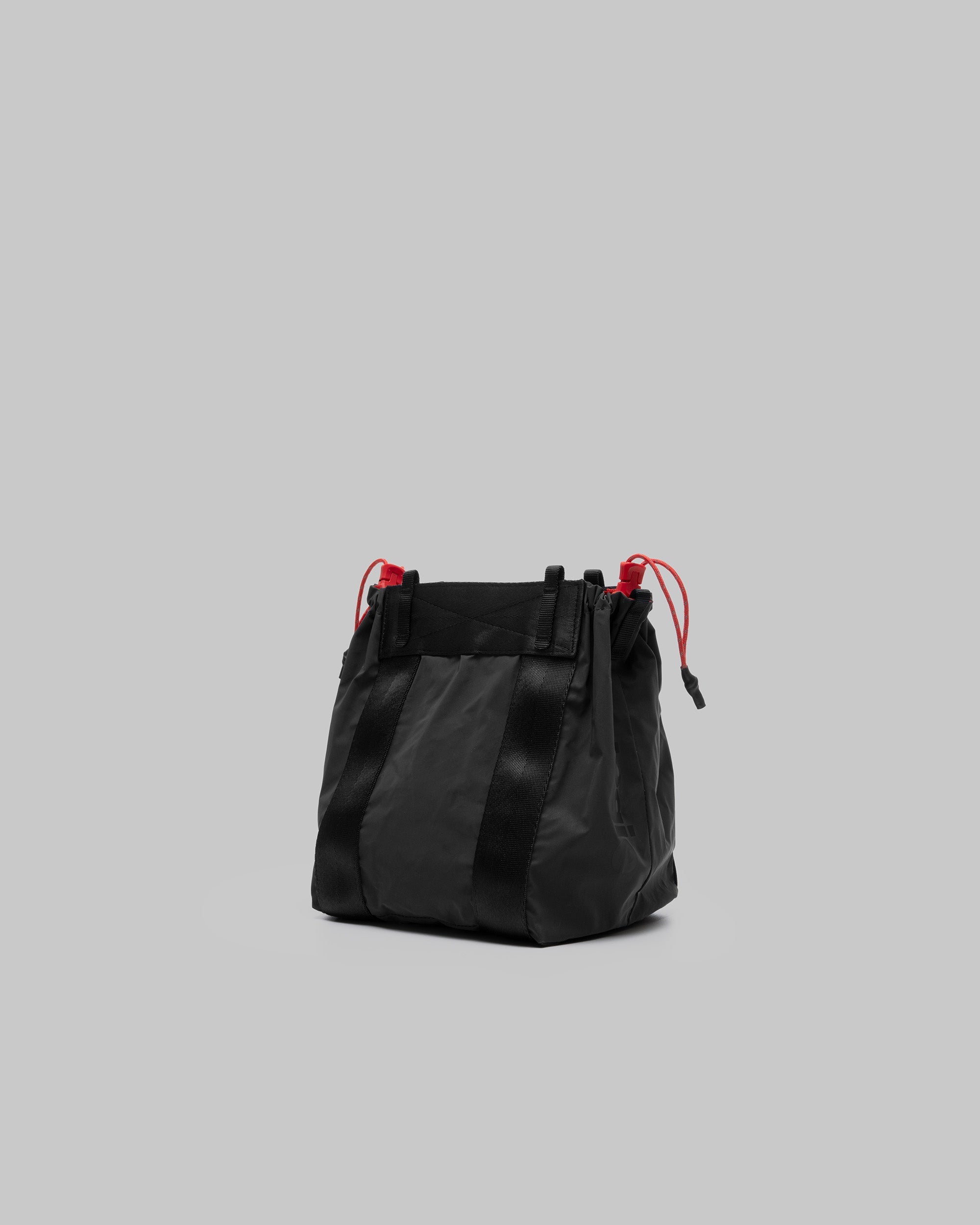 Topologie Wares Bags Summit Tote Small Black Tech Sateen - @dv