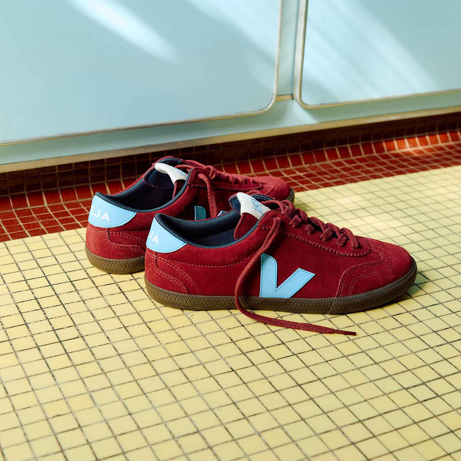 Volley Suede